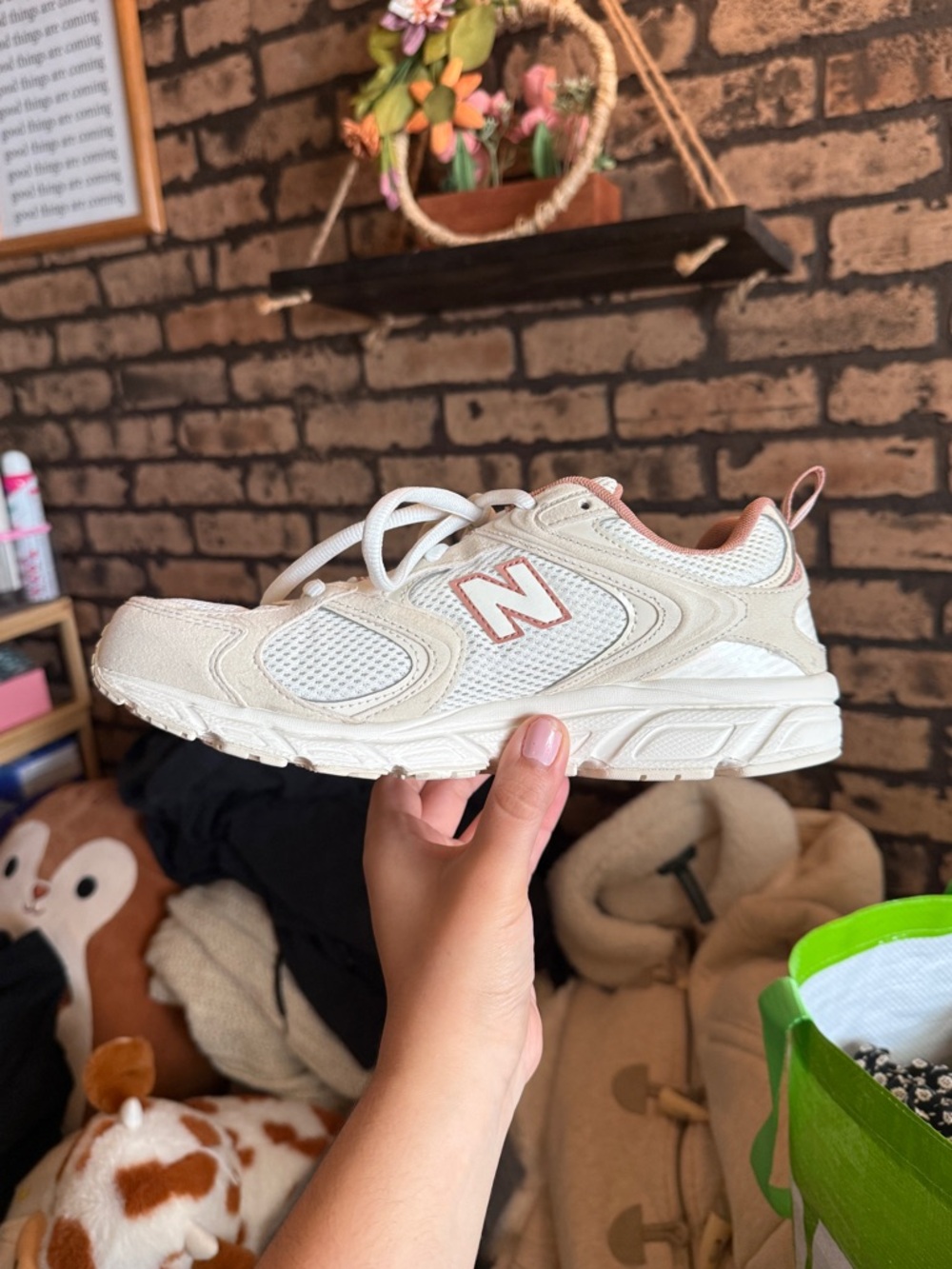 New Balance 408 Cream and Pink Mesh Suede Sneakers Size 8.5 Athleisure Dad Shoe - Picture 5 of 12